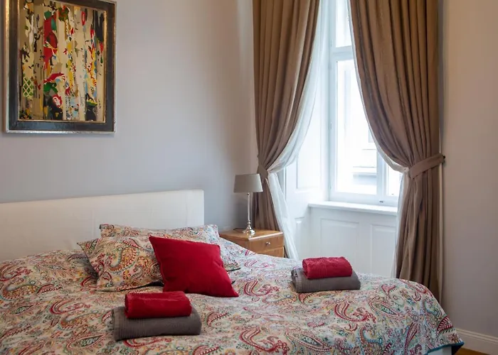 Stilvolles In Zentraler Lage Apartamento